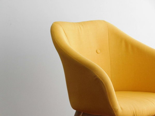 Découvrez le radio réveil projecteur bois : style et praticité !