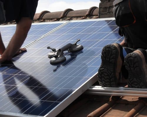 Les avantages de l’installation de panneaux solaires par Producteur Indépendant Energie (PIE) à Clermont-Ferrand